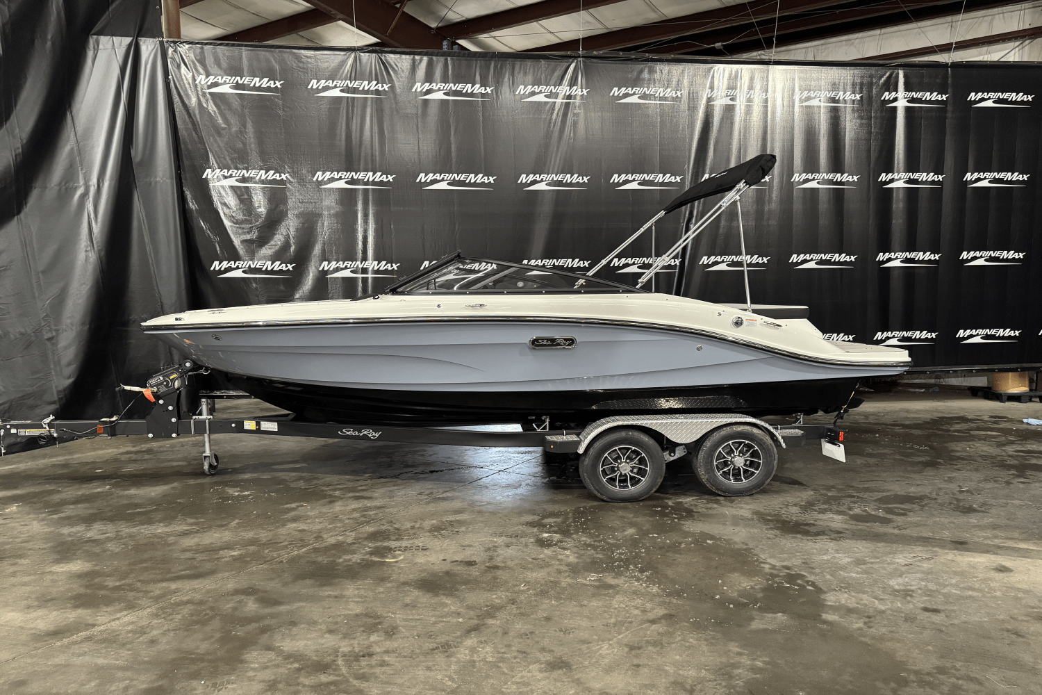 Slide: The Image of Sea Ray SPX 190 2025 - 2