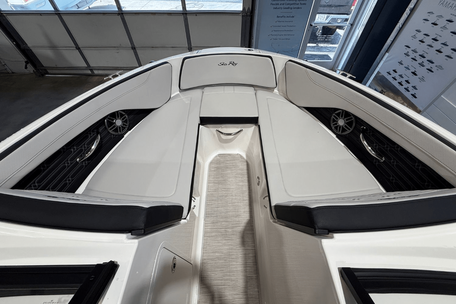 Slide: The Image of Sea Ray SPX 190 2025 - 22