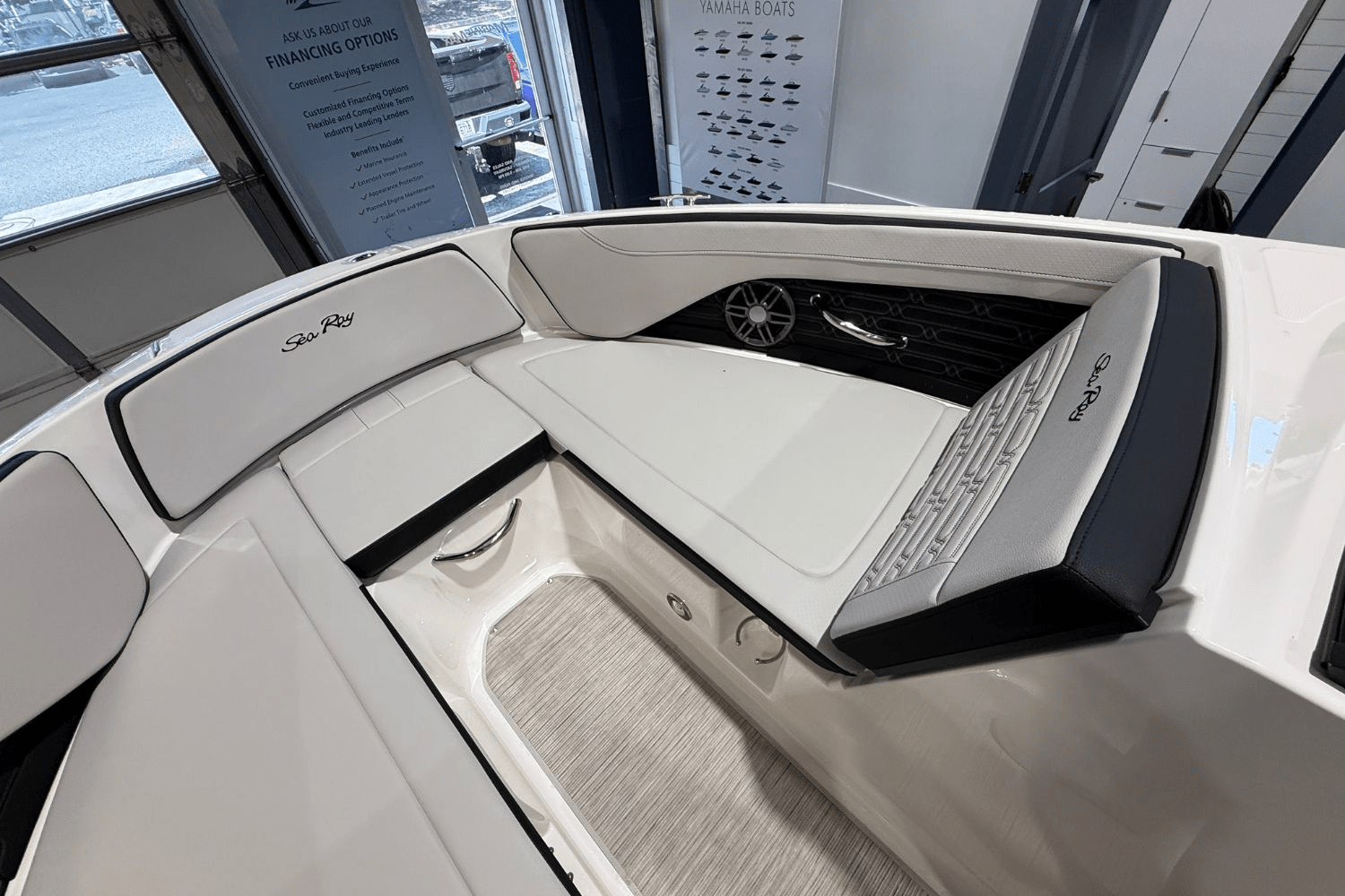 Slide: The Image of Sea Ray SPX 190 2025 - 23