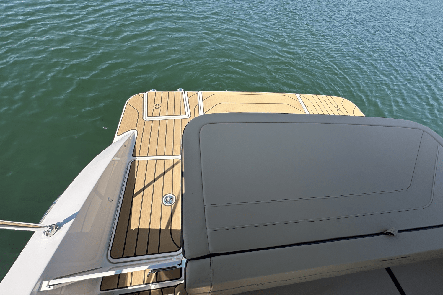 Slide: The Image of Sea Ray SPX 190 2025 - 30