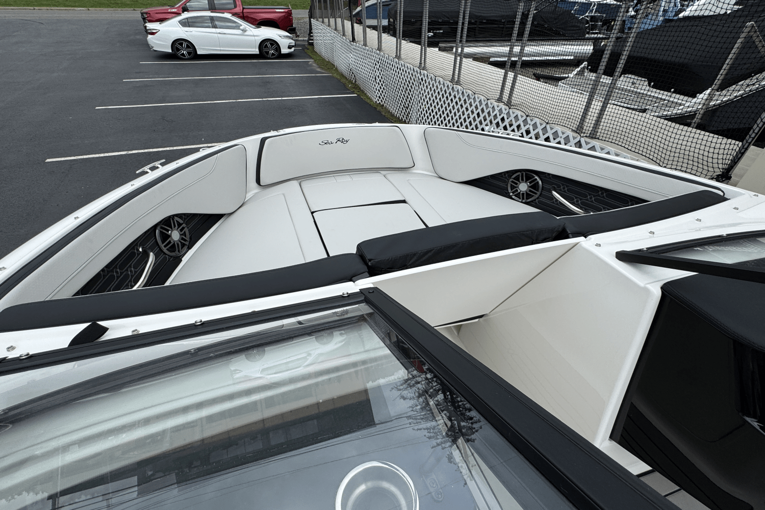 Slide: The Image of Sea Ray SPX 190 2025 - 33