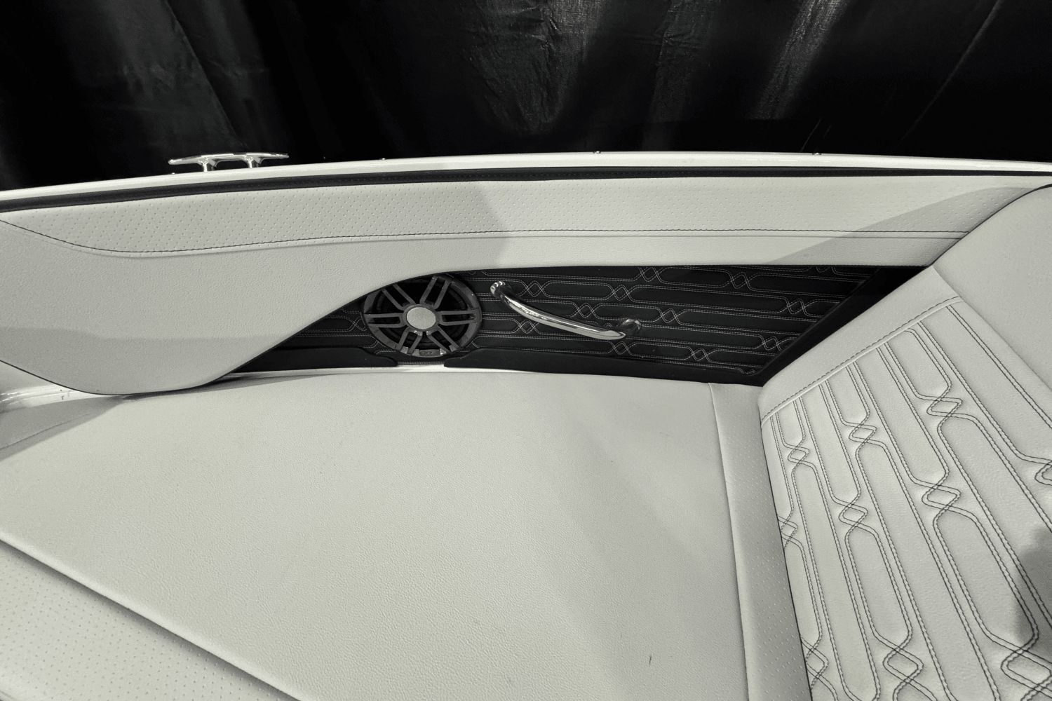 Slide: The Image of Sea Ray SPX 190 2025 - 37