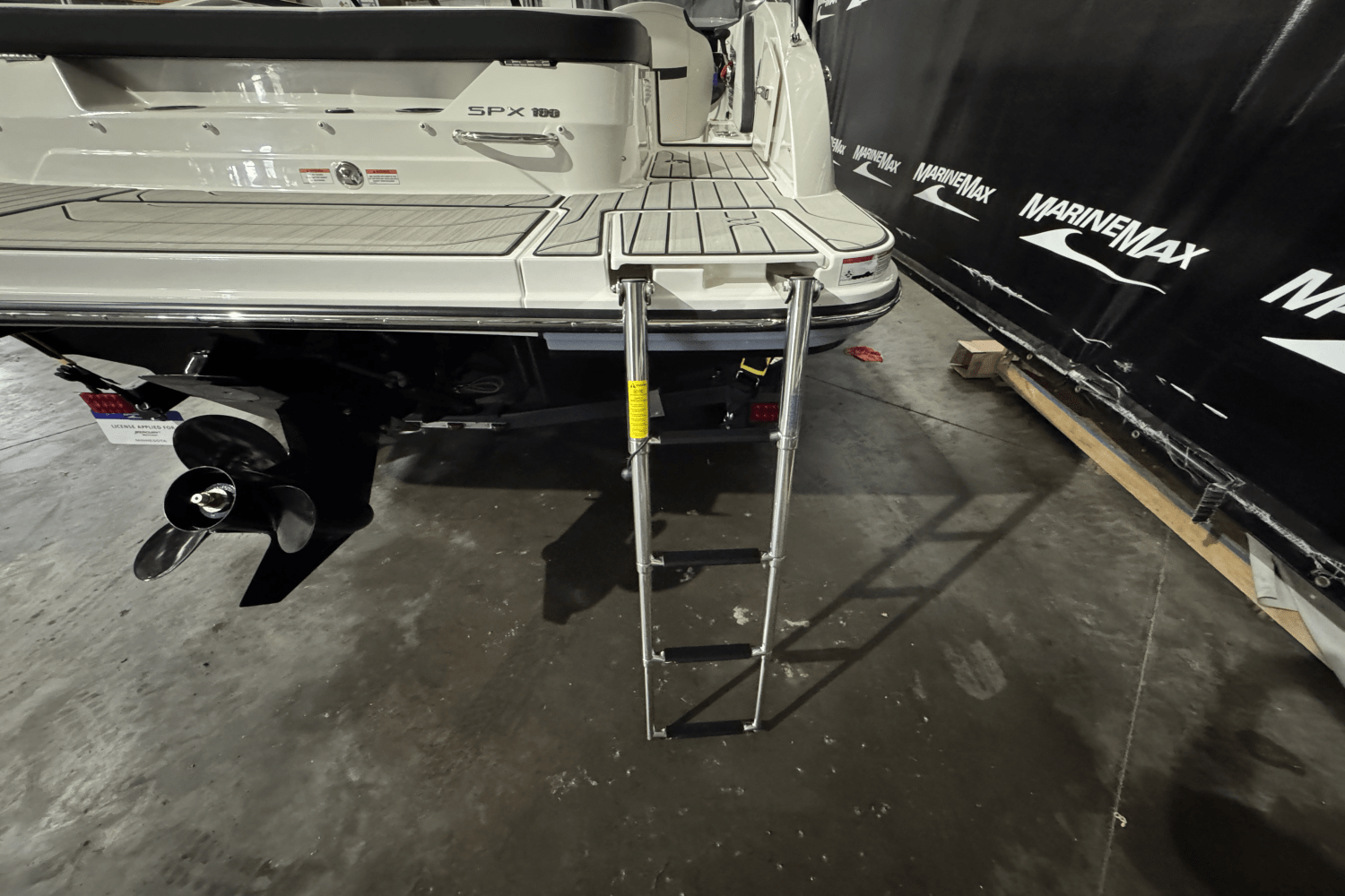 Slide: The Image of Sea Ray SPX 190 2025 - 5