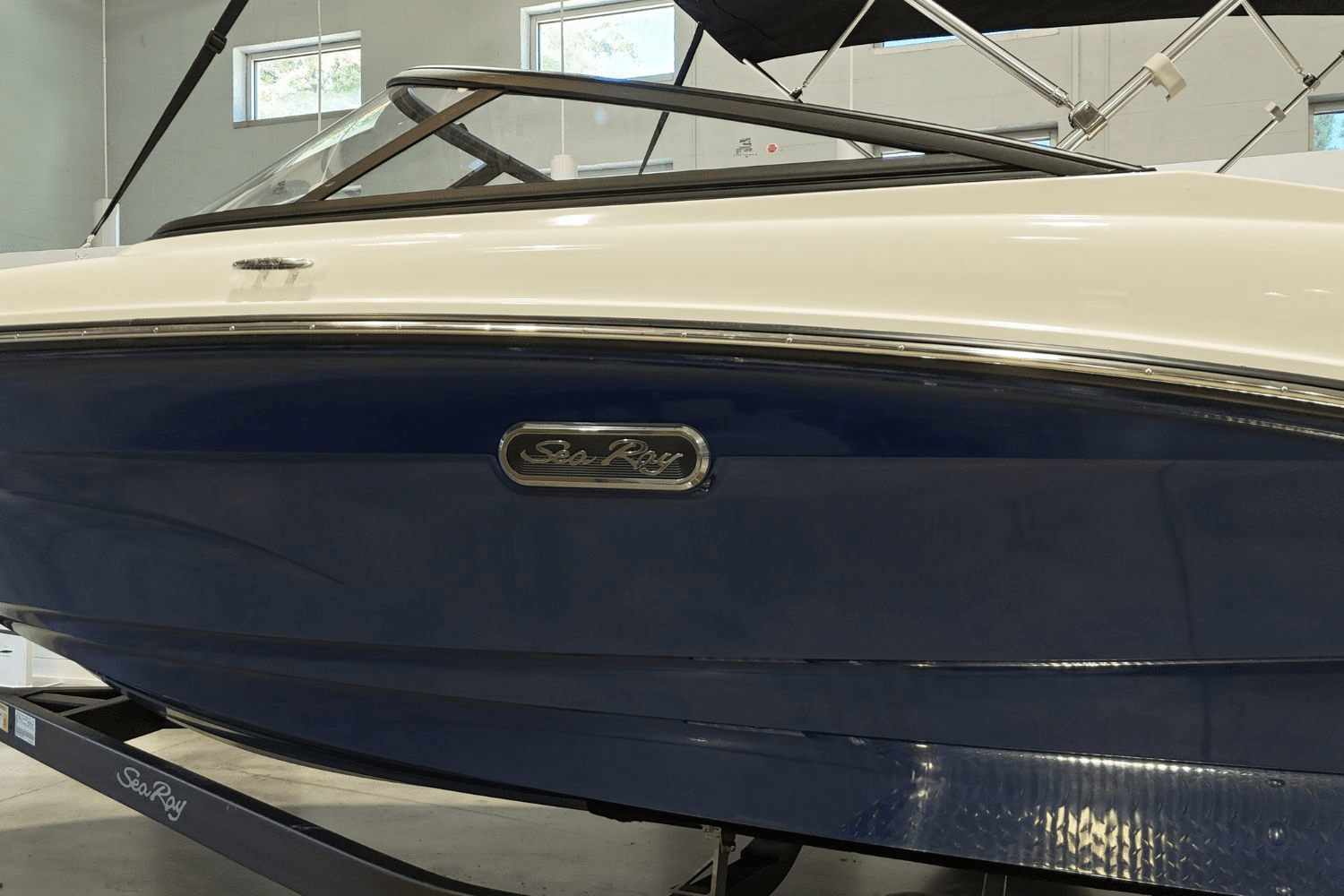 Slide: The Image of Sea Ray SPX 190 2025 - 6