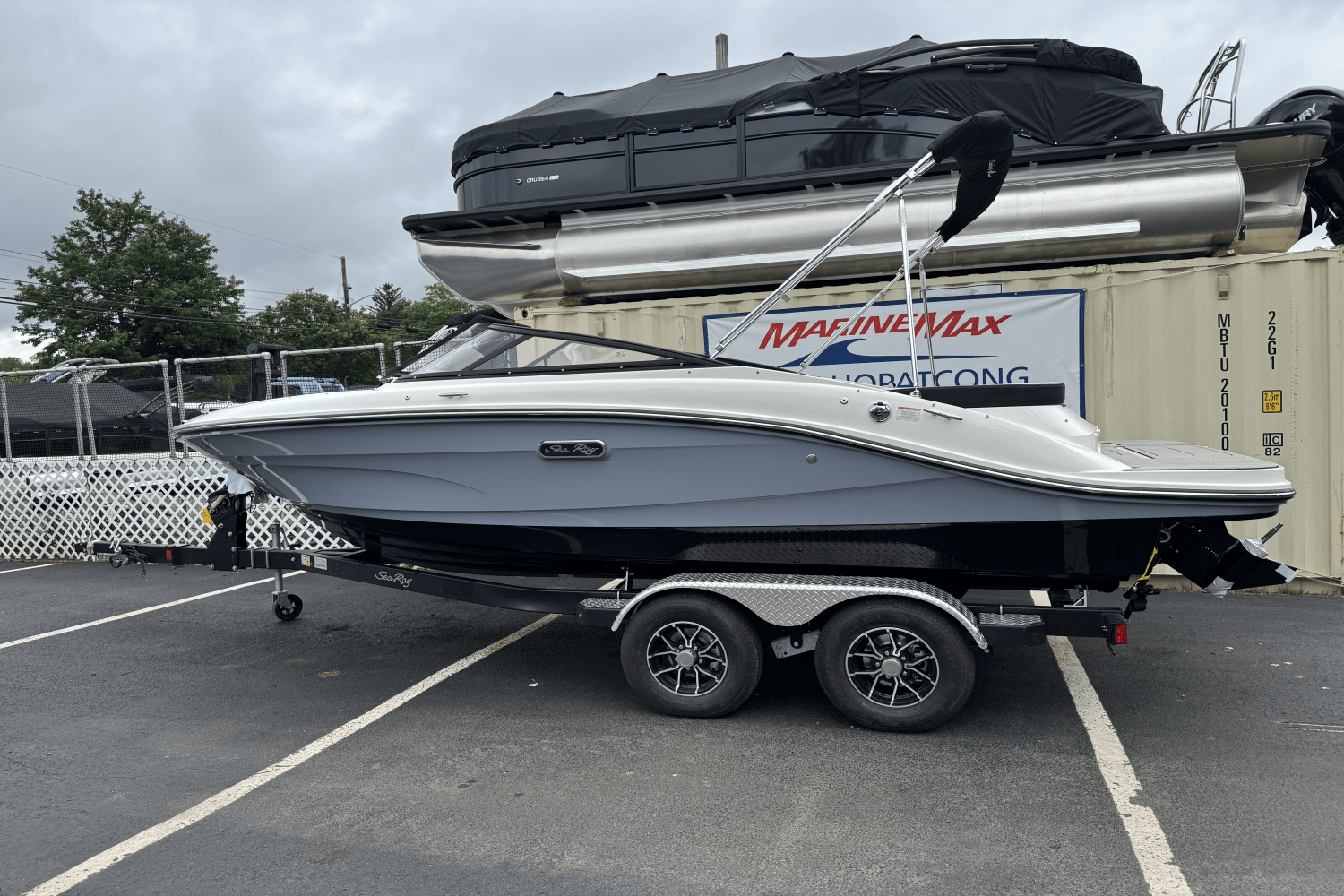 Slide: The Image of Sea Ray SPX 190 2025 - 8