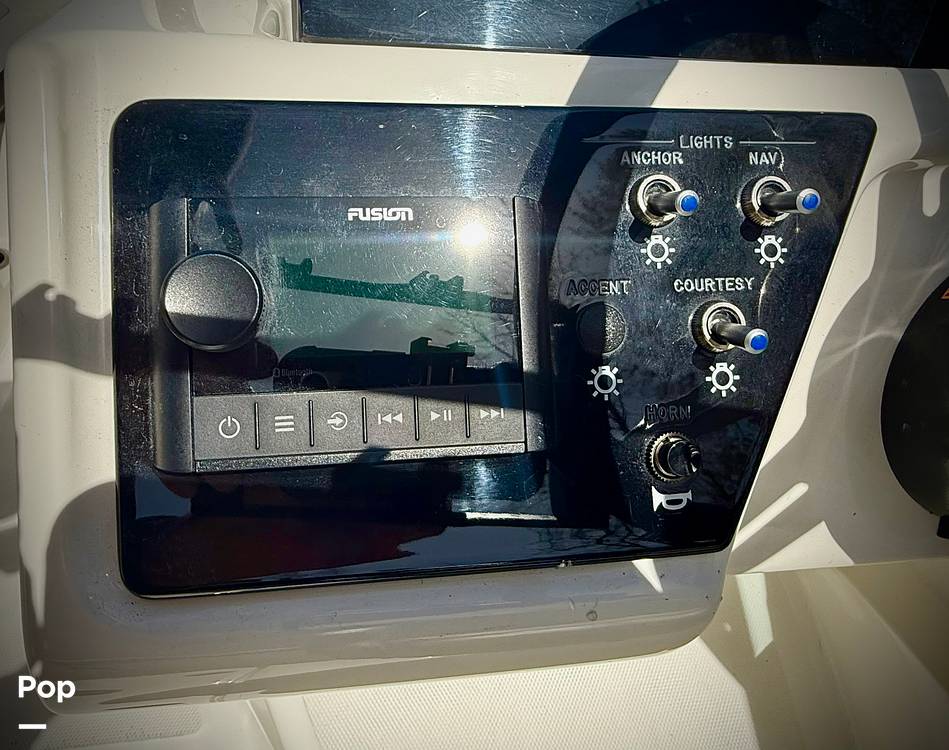 Slide: The Image of Sea Ray SPX 190 I/O 2022 - 15325268