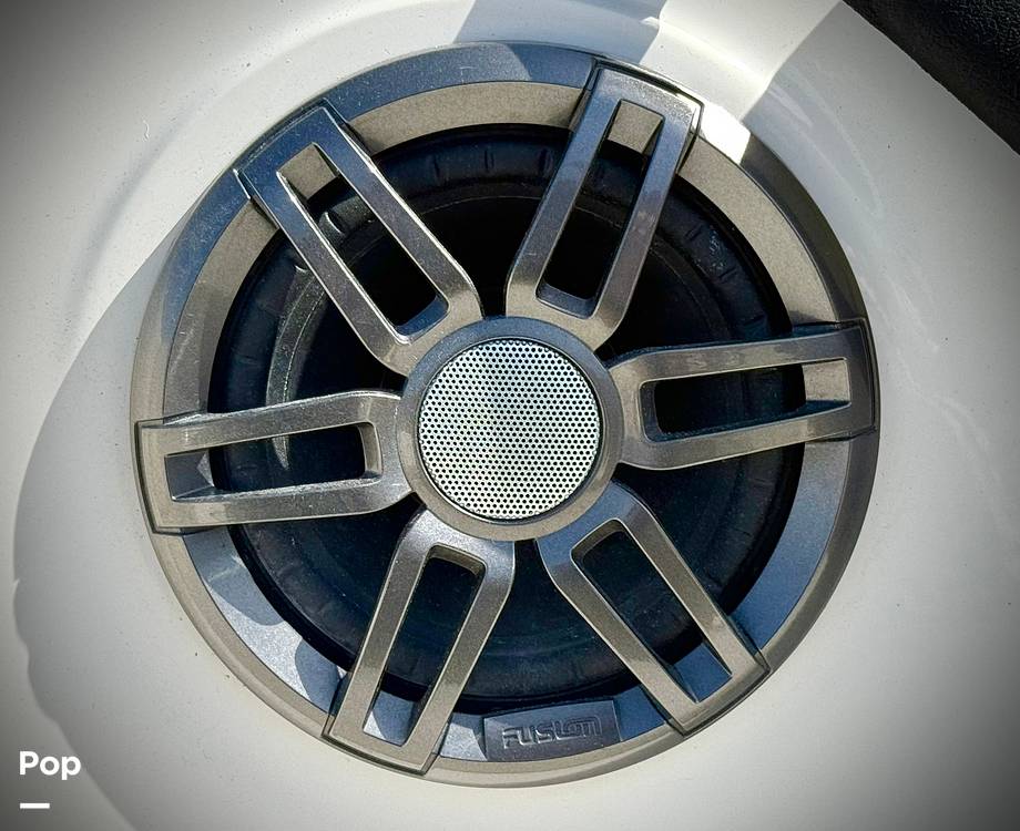 Slide: The Image of Sea Ray SPX 190 I/O 2022 - 15325310