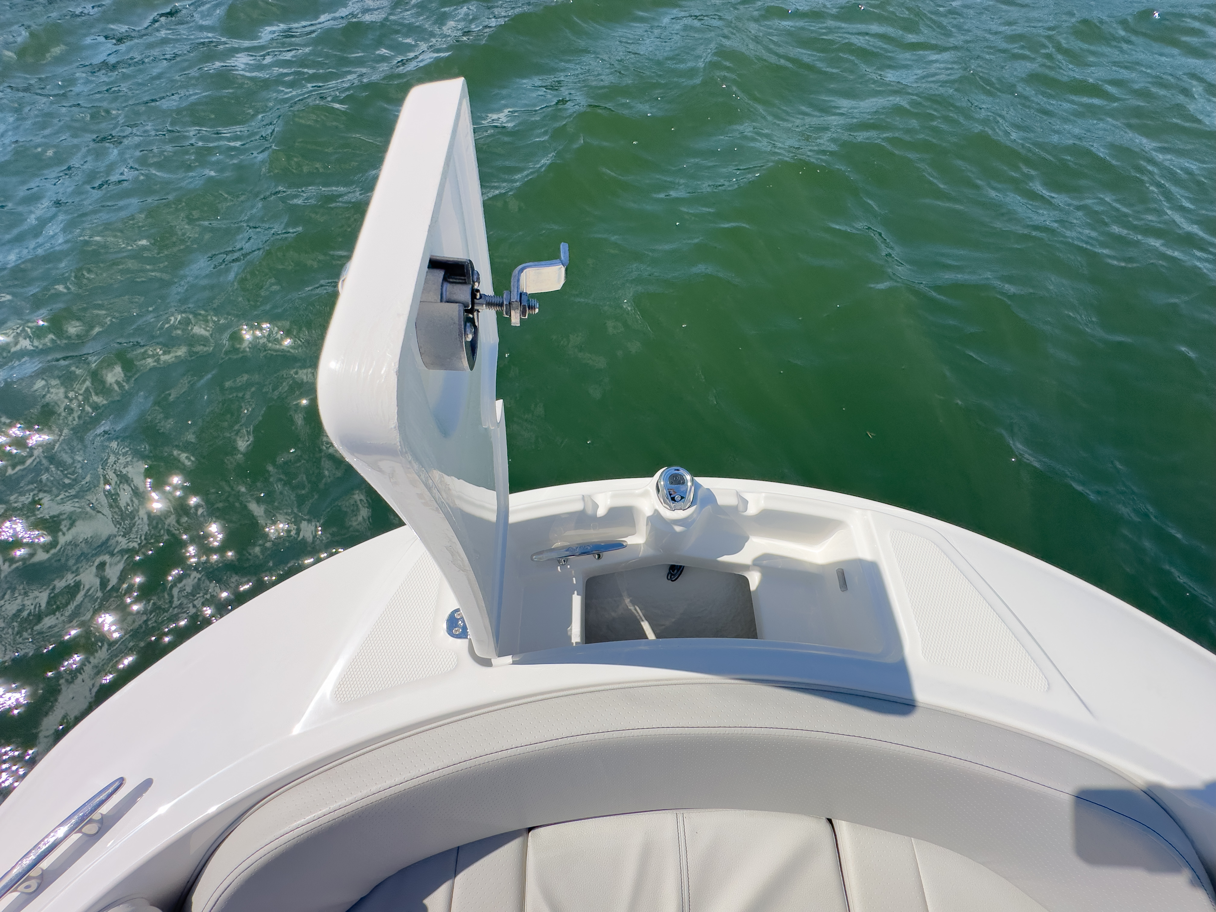 Slide: The Image of Sea Ray SPX 190 OB 2022 - 9