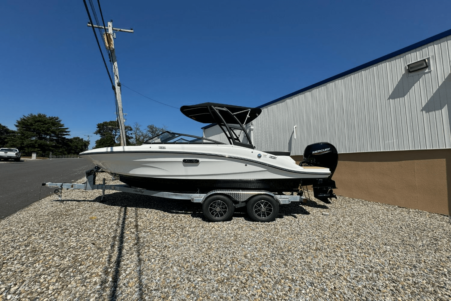 Slide: The Image of Sea Ray SPX 190 Outboard 2025 - 0