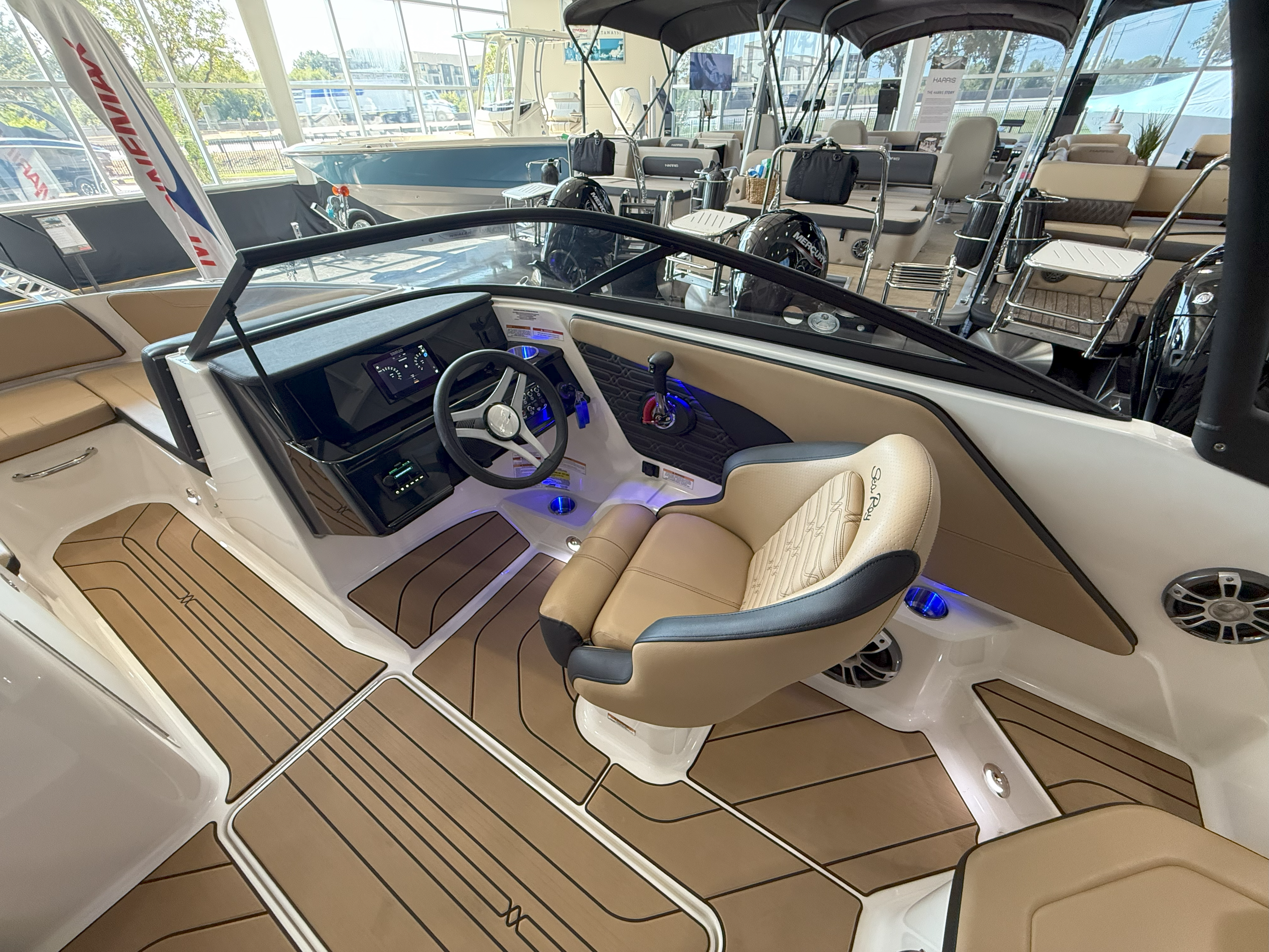 Slide: The Image of Sea Ray SPX 190 Outboard 2025 - 13