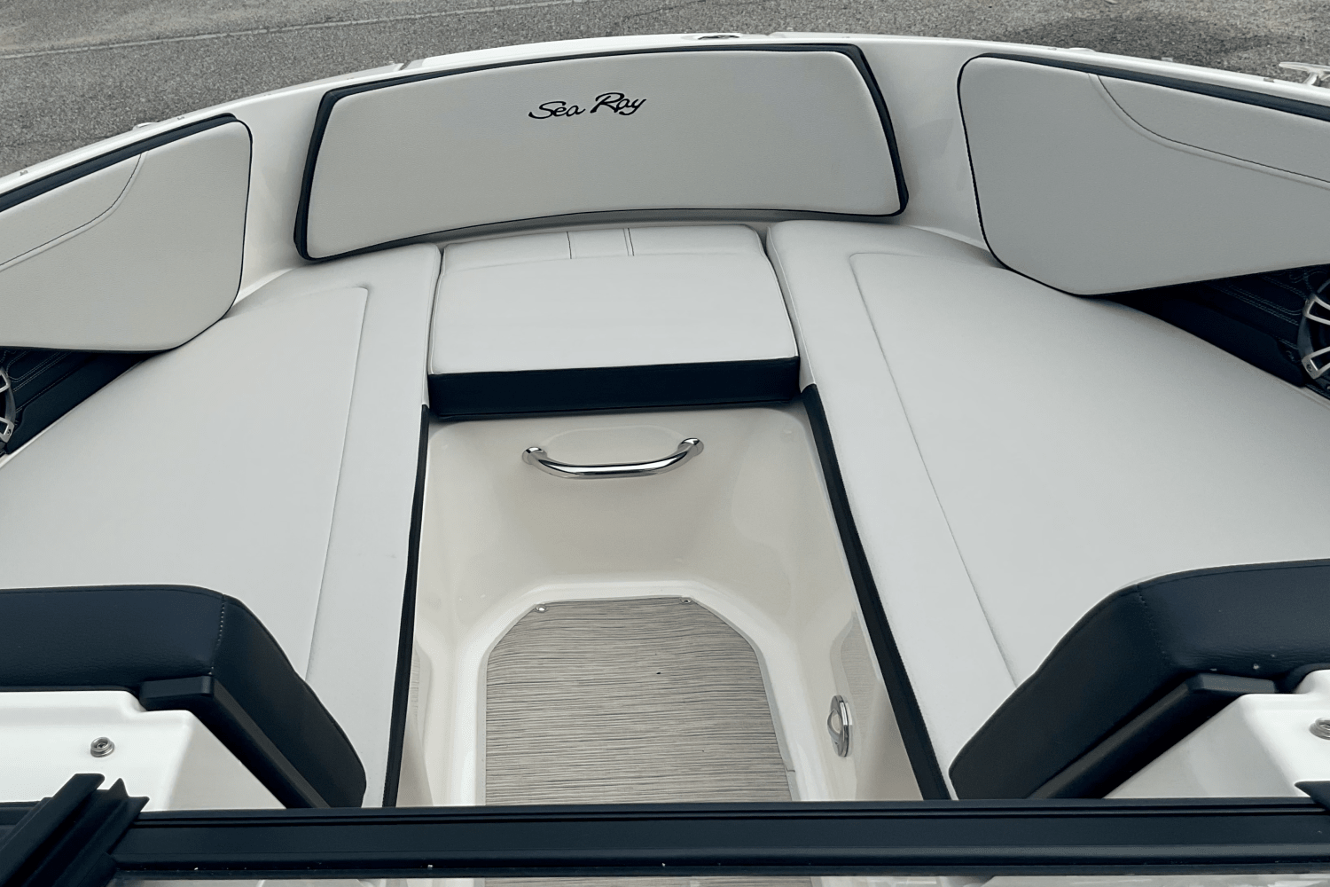 Slide: The Image of Sea Ray SPX 190 Outboard 2025 - 14