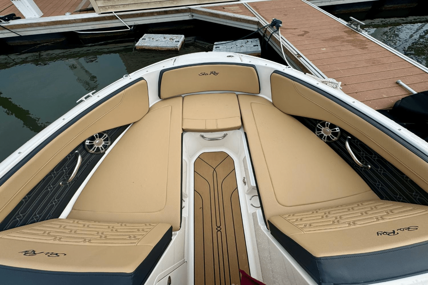 Slide: The Image of Sea Ray SPX 190 Outboard 2025 - 20