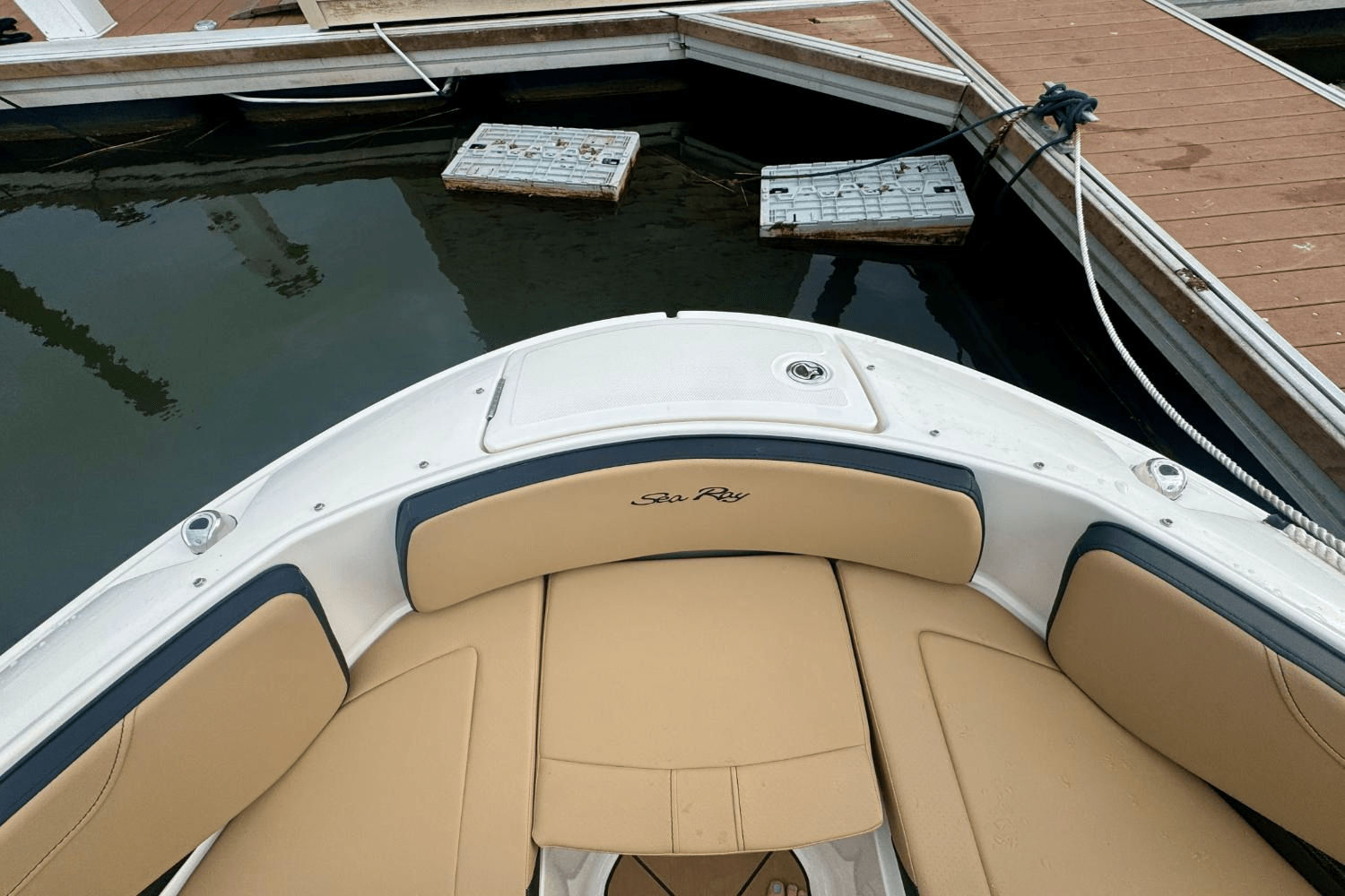 Slide: The Image of Sea Ray SPX 190 Outboard 2025 - 22