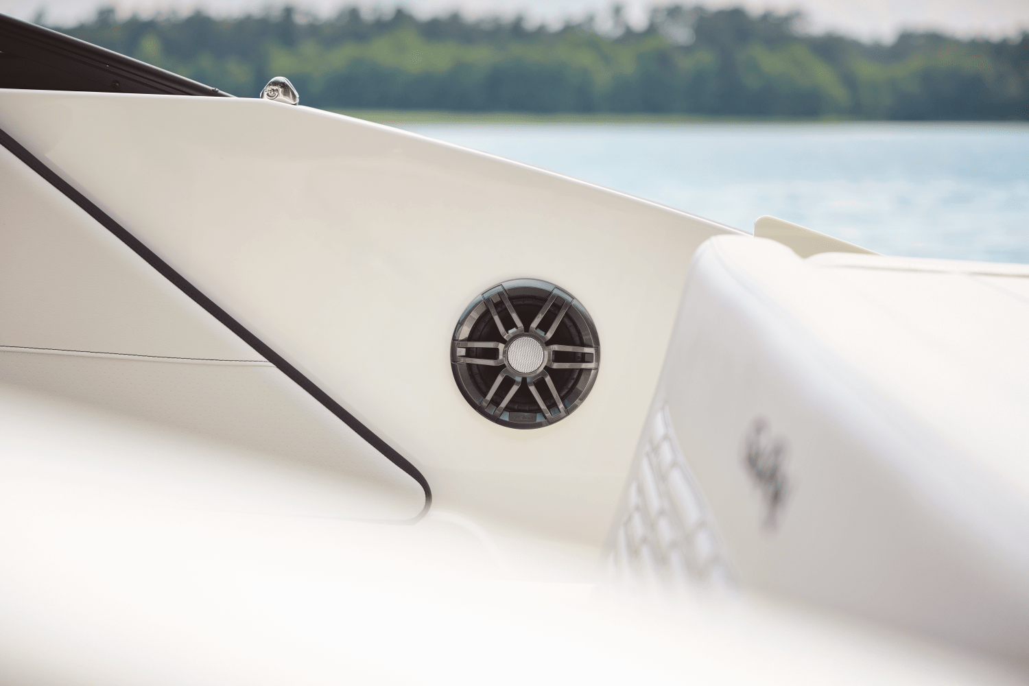 Slide: The Image of Sea Ray SPX 190 Outboard 2025 - 26