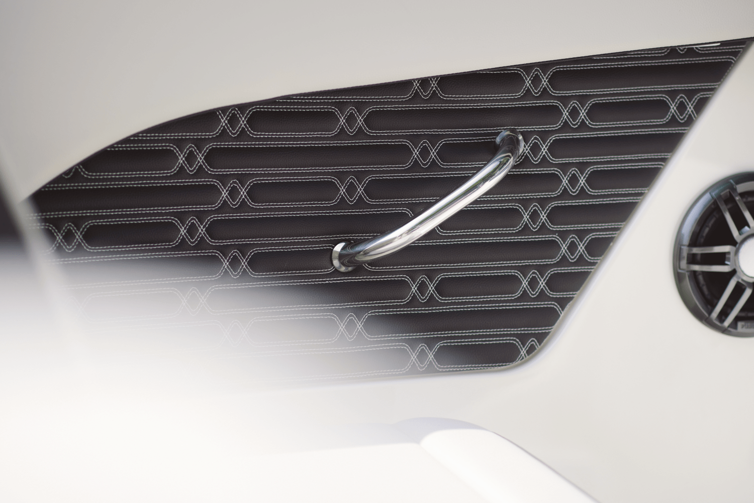 Slide: The Image of Sea Ray SPX 190 Outboard 2025 - 30