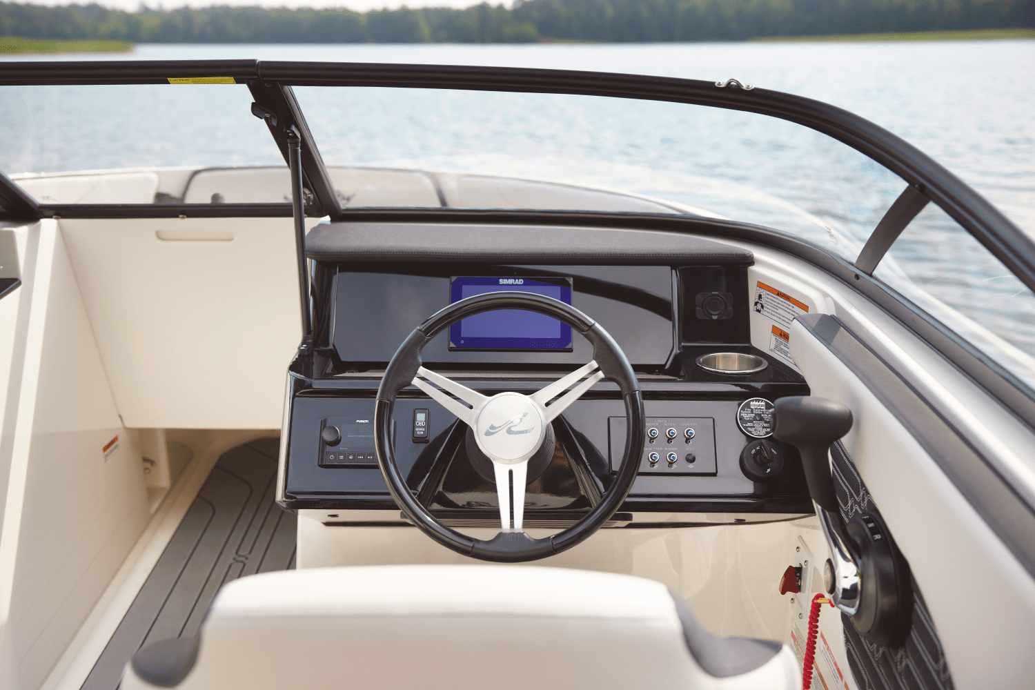 Slide: The Image of Sea Ray SPX 190 Outboard 2025 - 33