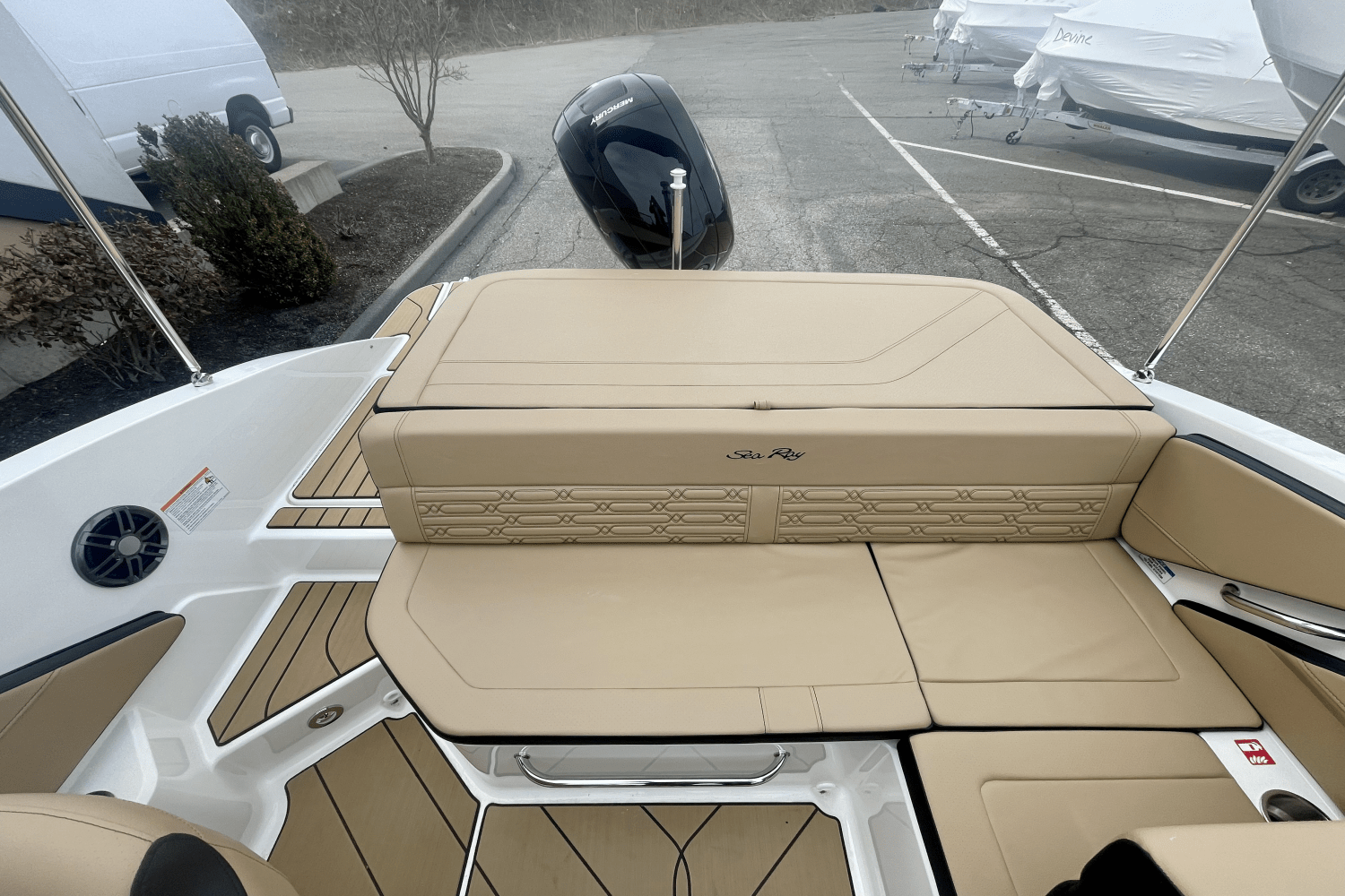 Slide: The Image of Sea Ray SPX 190 Outboard 2025 - 4