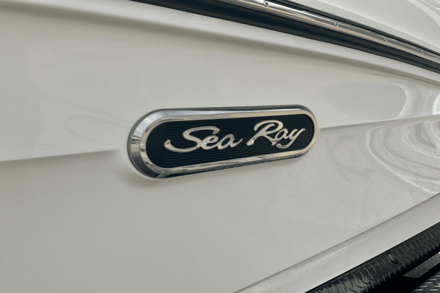 Slide: The Image of Sea Ray SPX 190 Outboard 2025 - 5