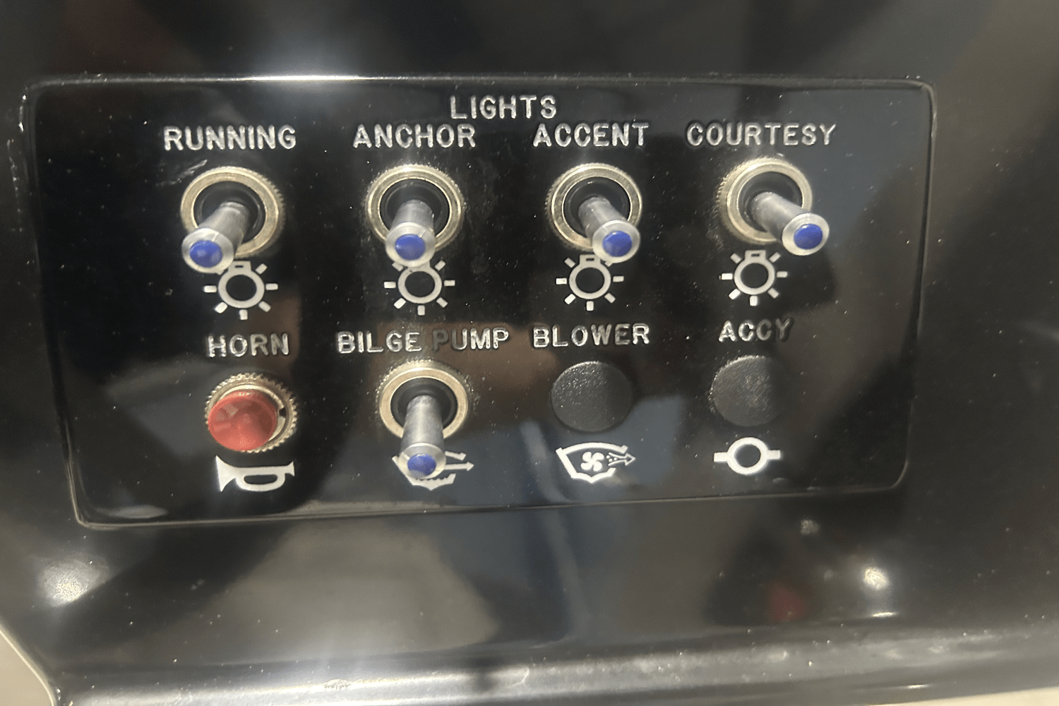 Slide: The Image of Sea Ray SPX 190 Outboard 2025 - 5