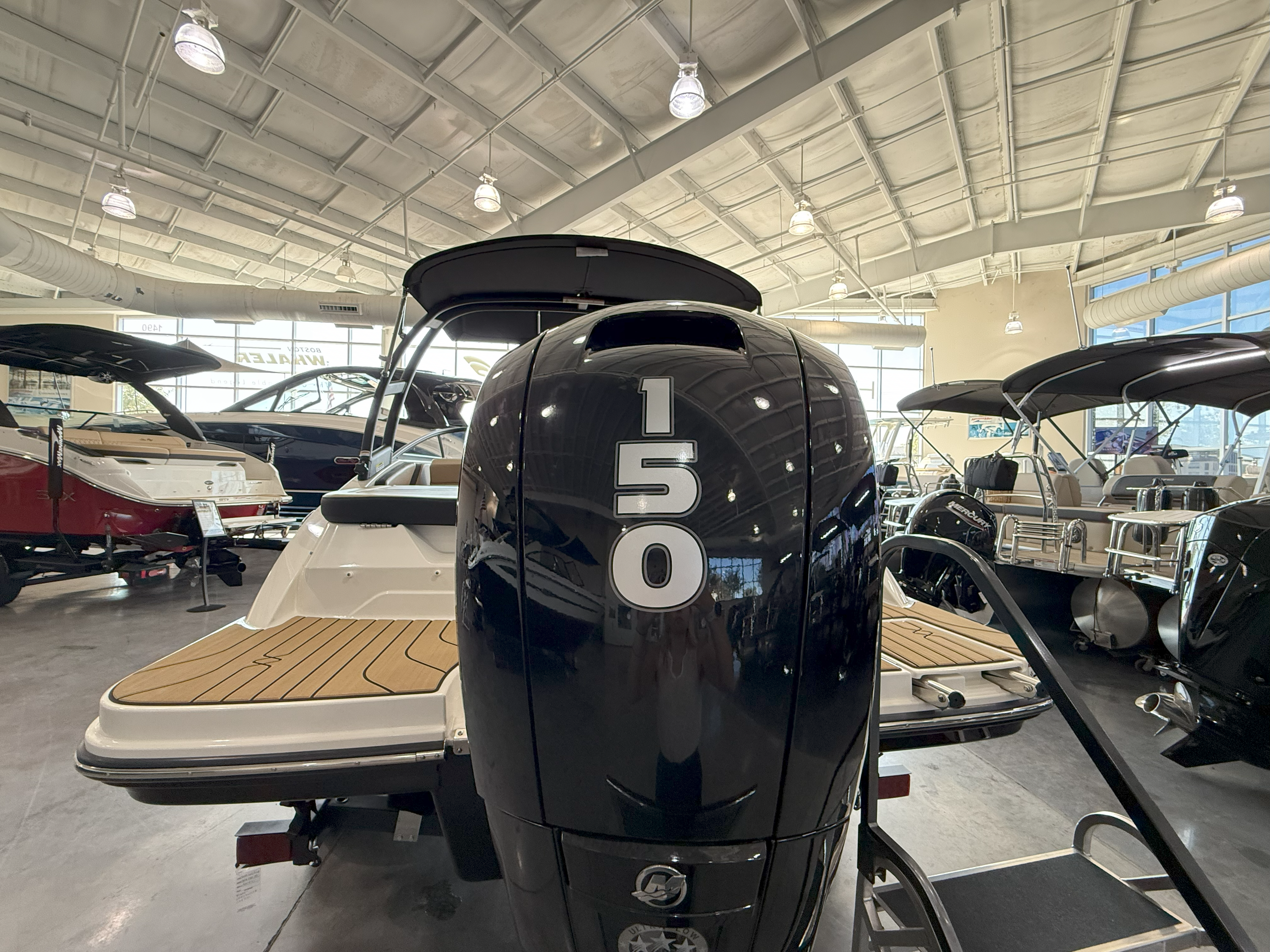 Slide: The Image of Sea Ray SPX 190 Outboard 2025 - 5