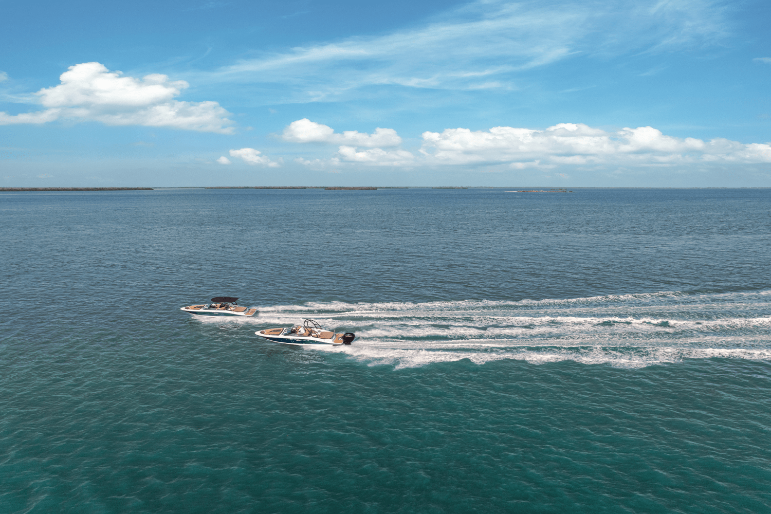 Slide: The Image of Sea Ray SPX 190 Outboard 2025 - 57