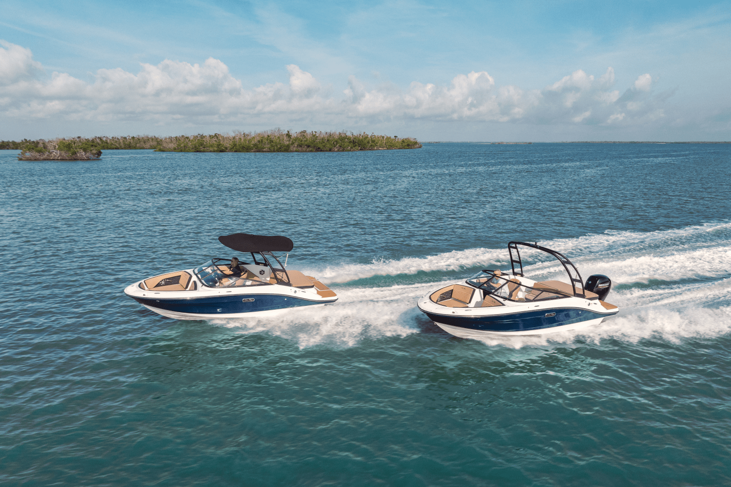 Slide: The Image of Sea Ray SPX 190 Outboard 2025 - 59