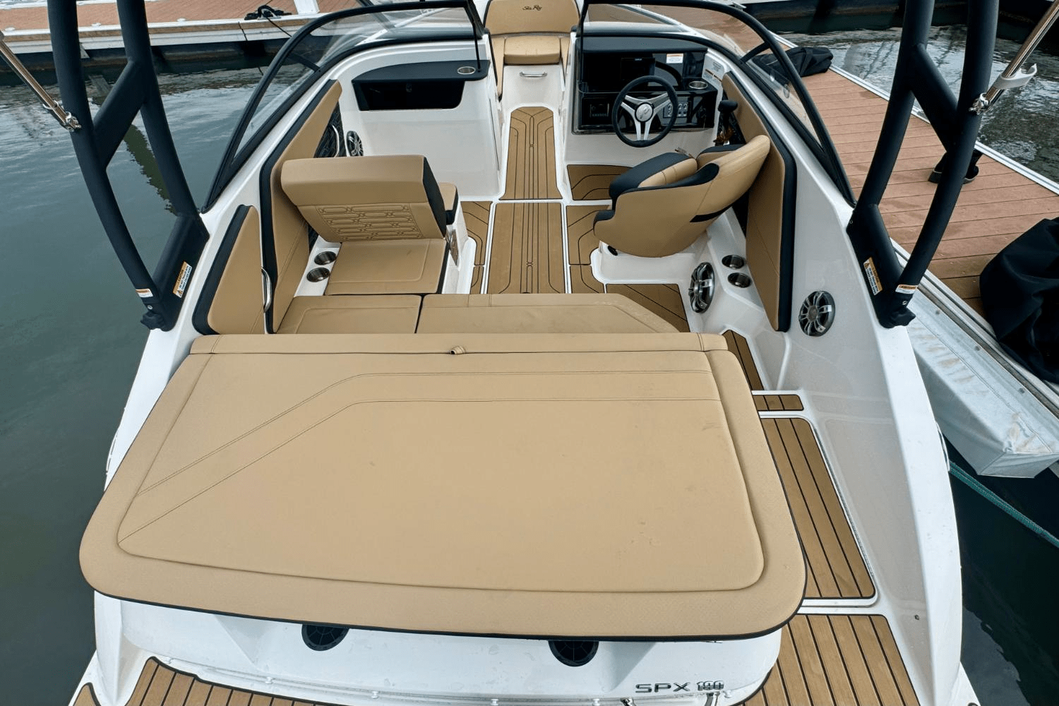 Slide: The Image of Sea Ray SPX 190 Outboard 2025 - 6