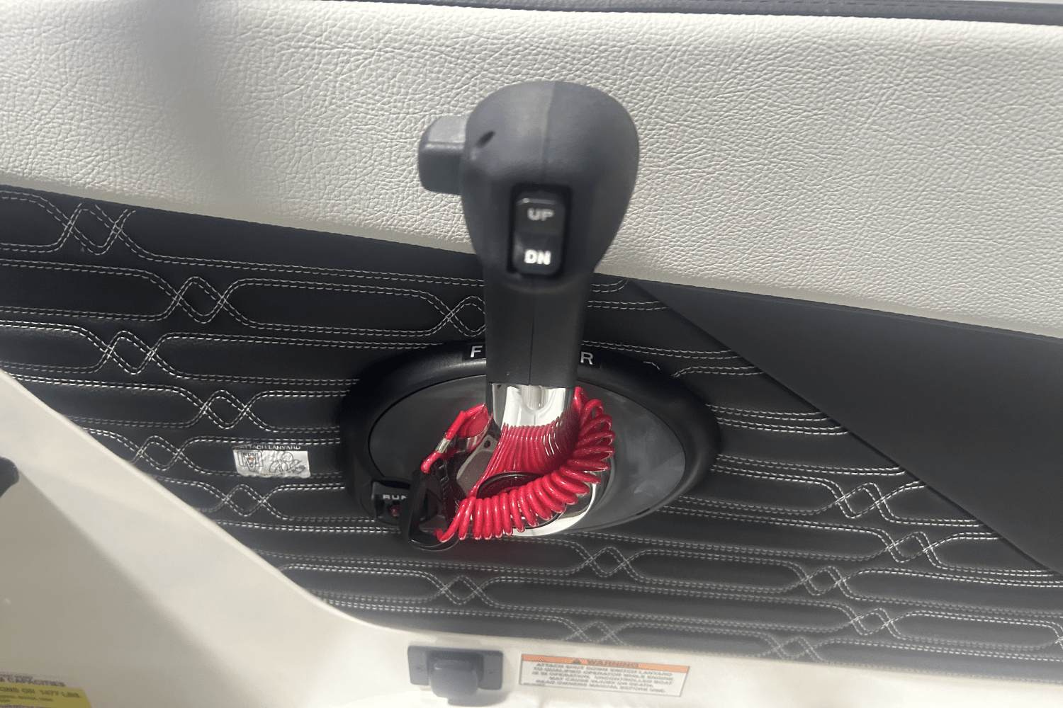 Slide: The Image of Sea Ray SPX 190 Outboard 2025 - 6