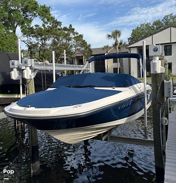 Slide: The Image of Sea Ray SPX 210 2020 - 15306724