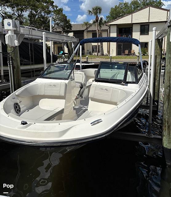 Slide: The Image of Sea Ray SPX 210 2020 - 15306729