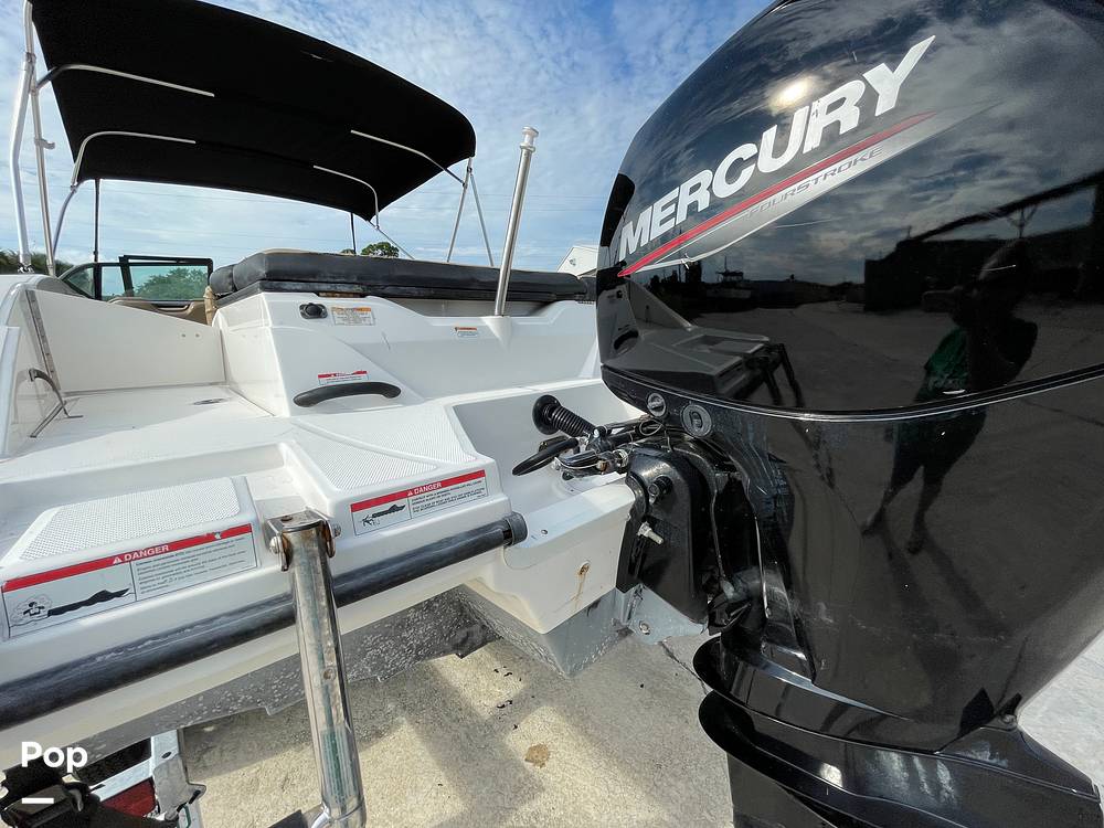 Slide: The Image of Sea Ray SPX210 2022 - 14450551