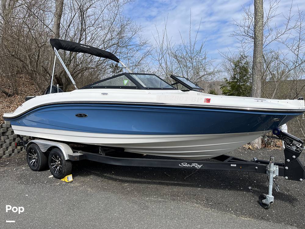 Slide: The Image of Sea Ray SPX210 2023 - 15400503