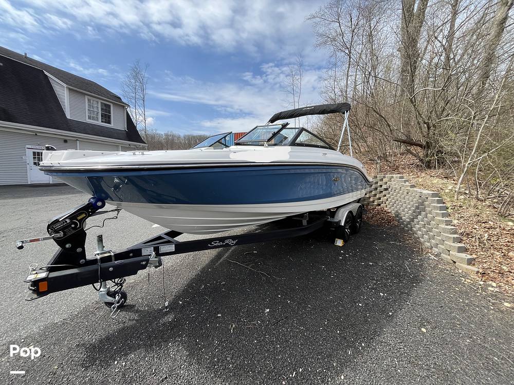 Slide: The Image of Sea Ray SPX210 2023 - 15401187