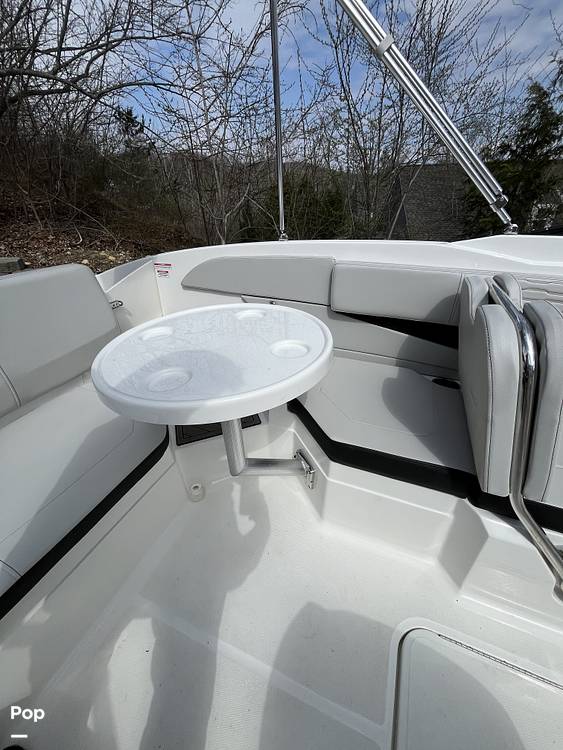 Slide: The Image of Sea Ray SPX210 2023 - 15401189