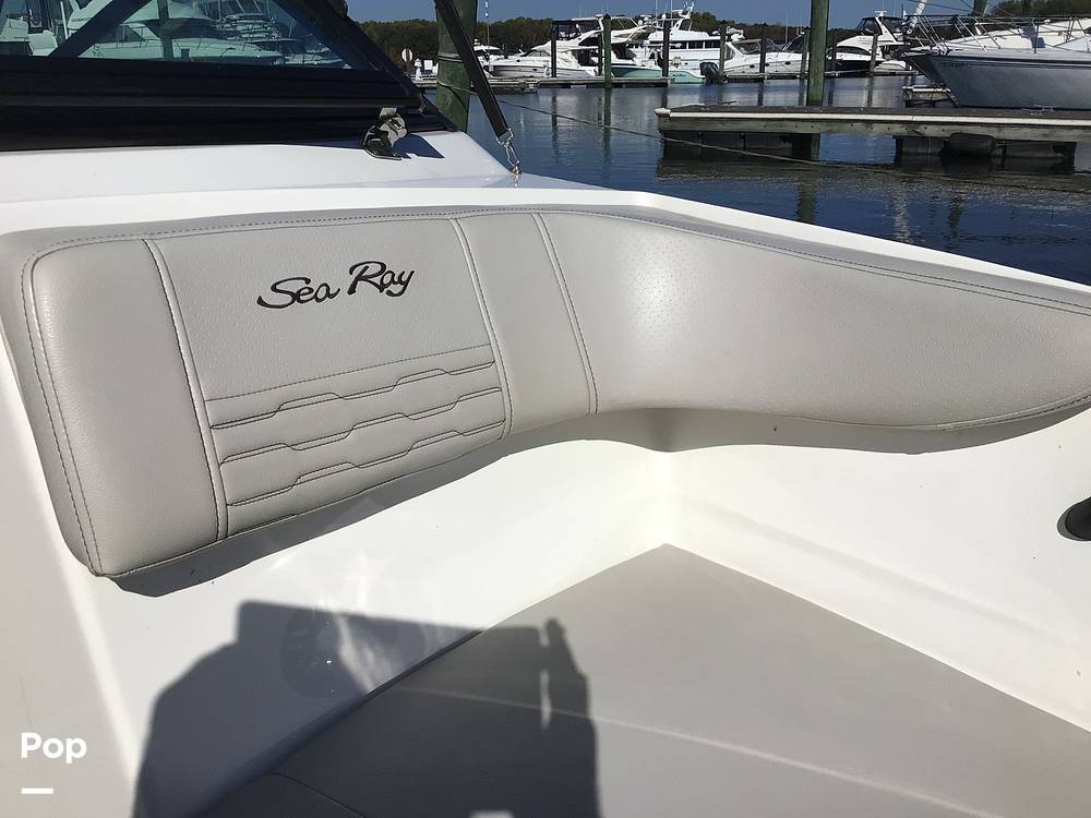 Slide: The Image of Sea Ray SPX 210 2023 - 14840324