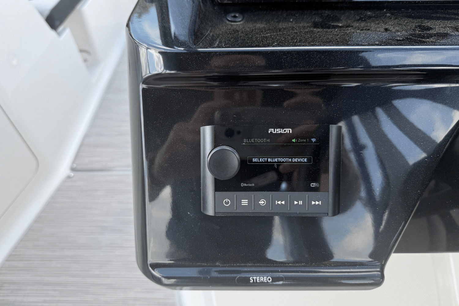 Slide: The Image of Sea Ray SPX 210 2025 - 17