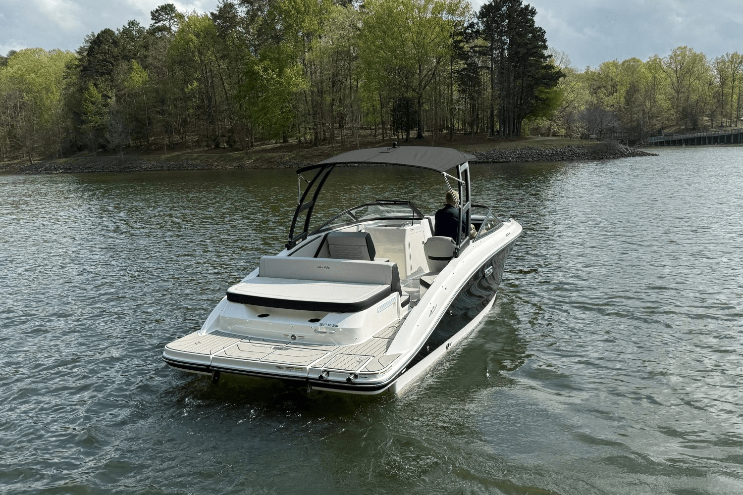 Slide: The Image of Sea Ray SPX 210 2025 - 2