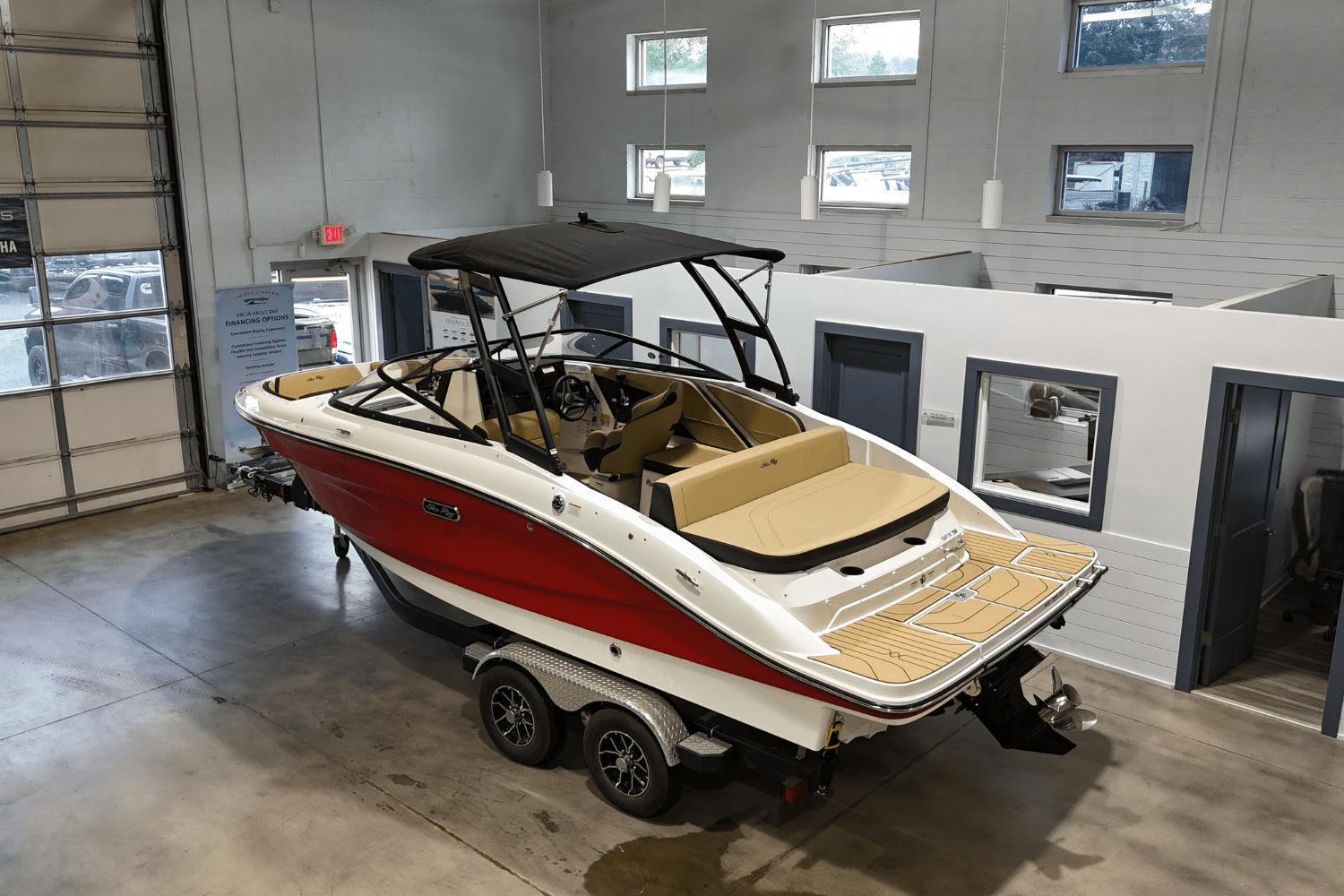 Slide: The Image of Sea Ray SPX 210 2025 - 4