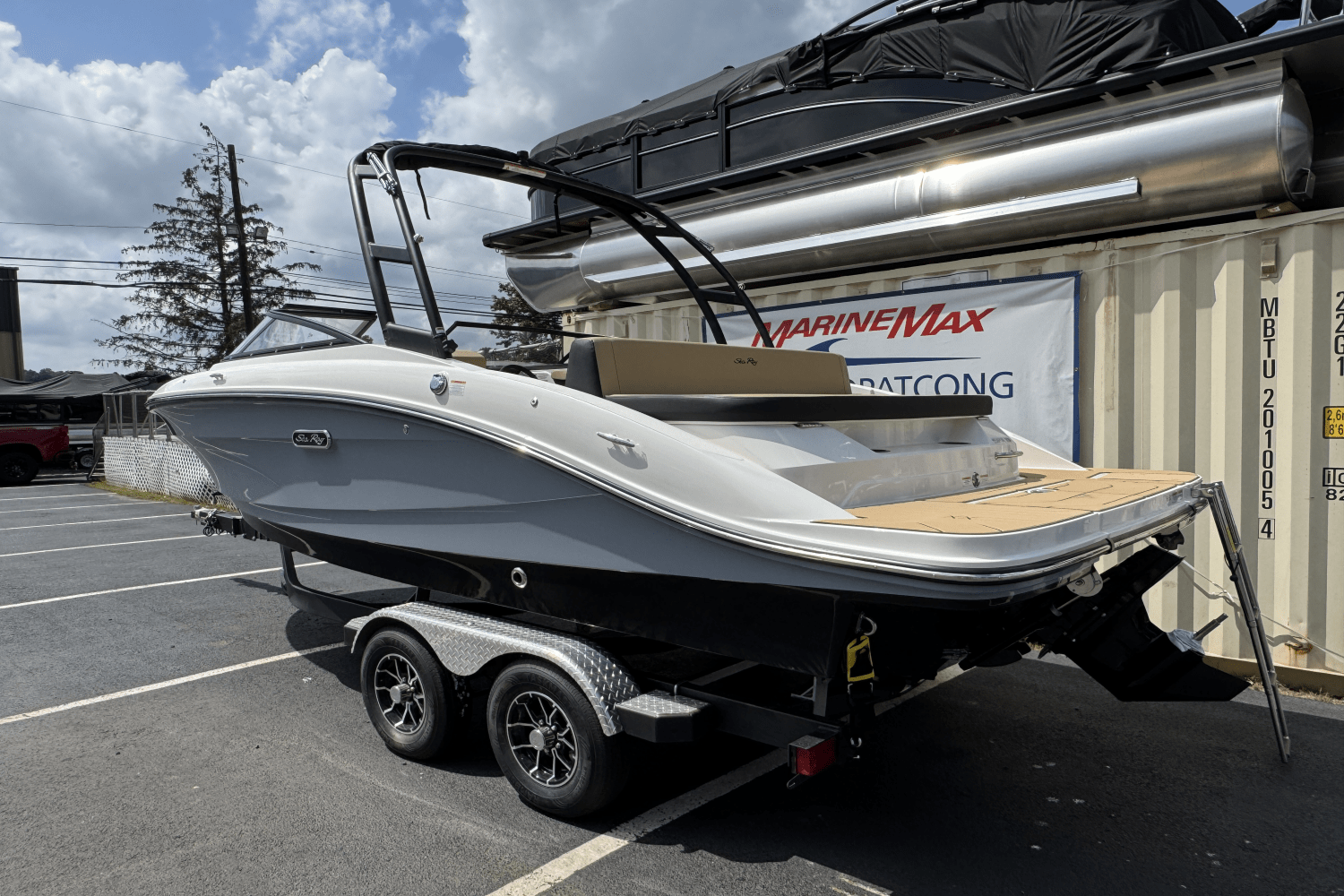 Slide: The Image of Sea Ray SPX 210 2025 - 5