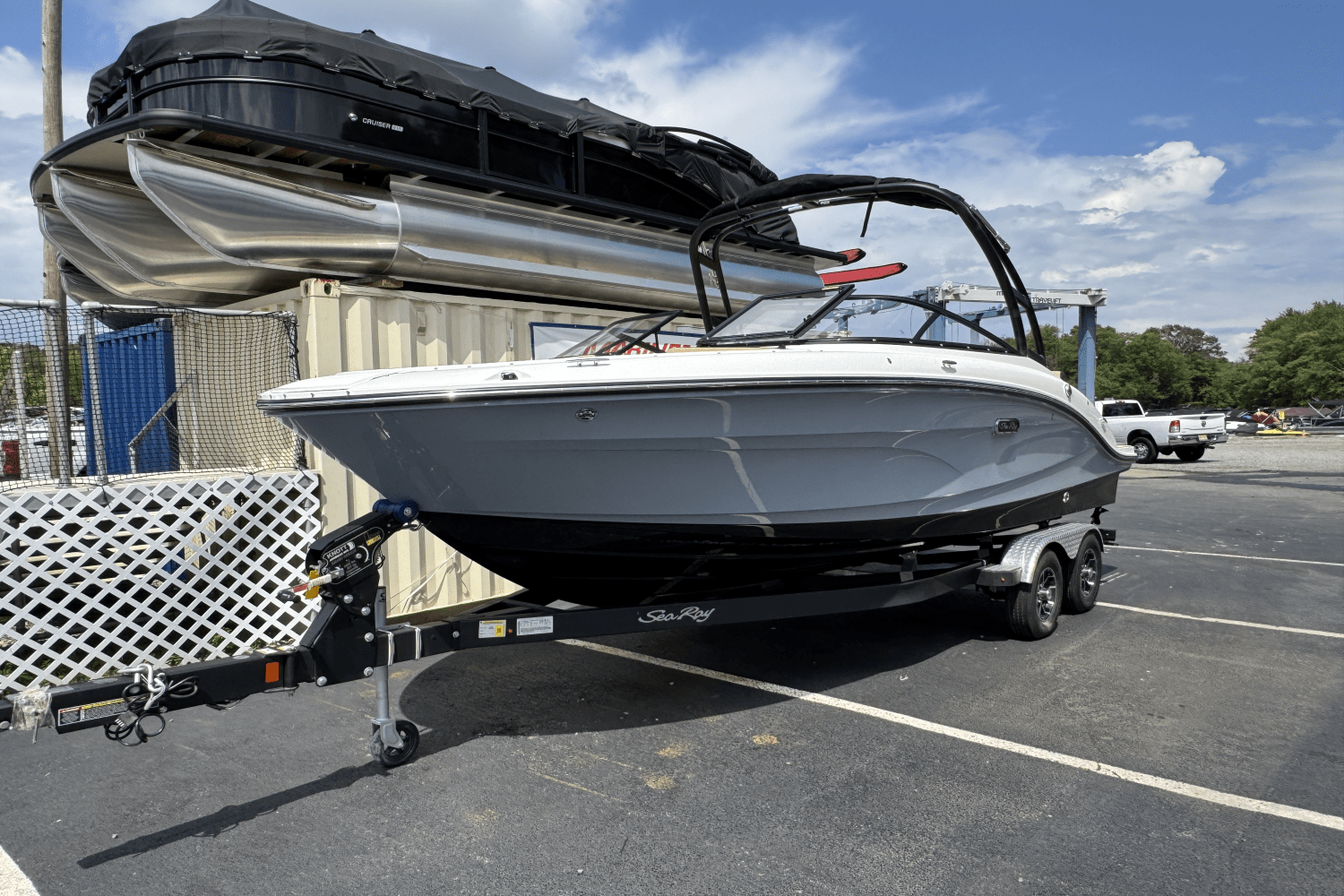 Slide: The Image of Sea Ray SPX 210 2025 - 7