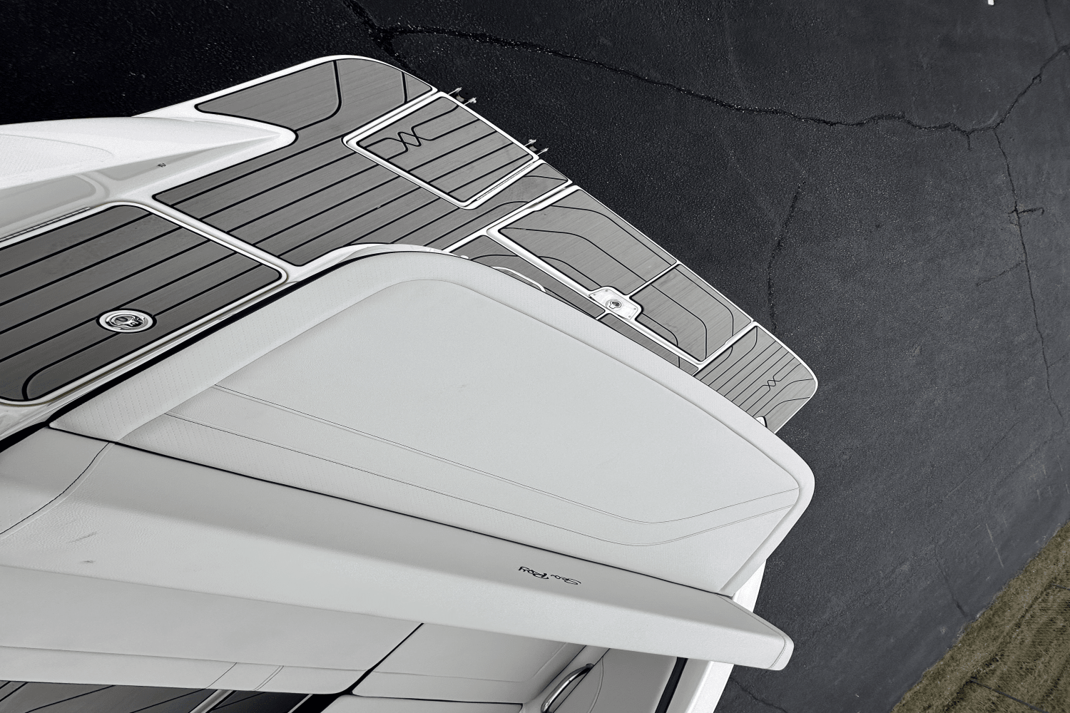 Slide: The Image of Sea Ray SPX 210 2025 - 8