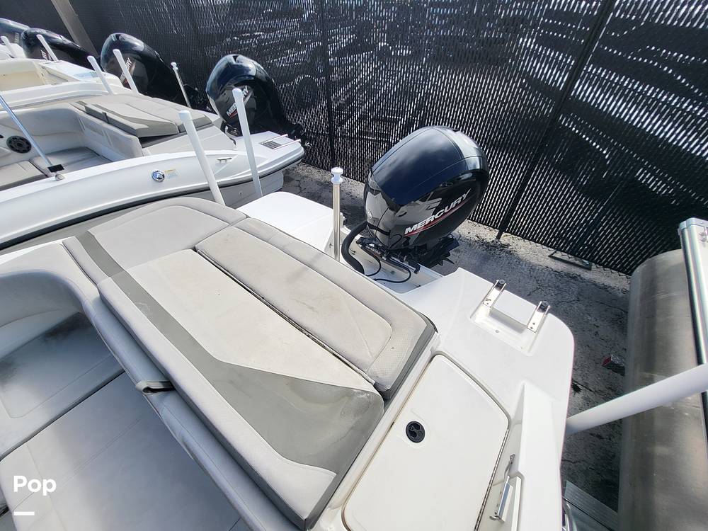 Slide: The Image of Sea Ray SPX 210 OB 2020 - 14885341