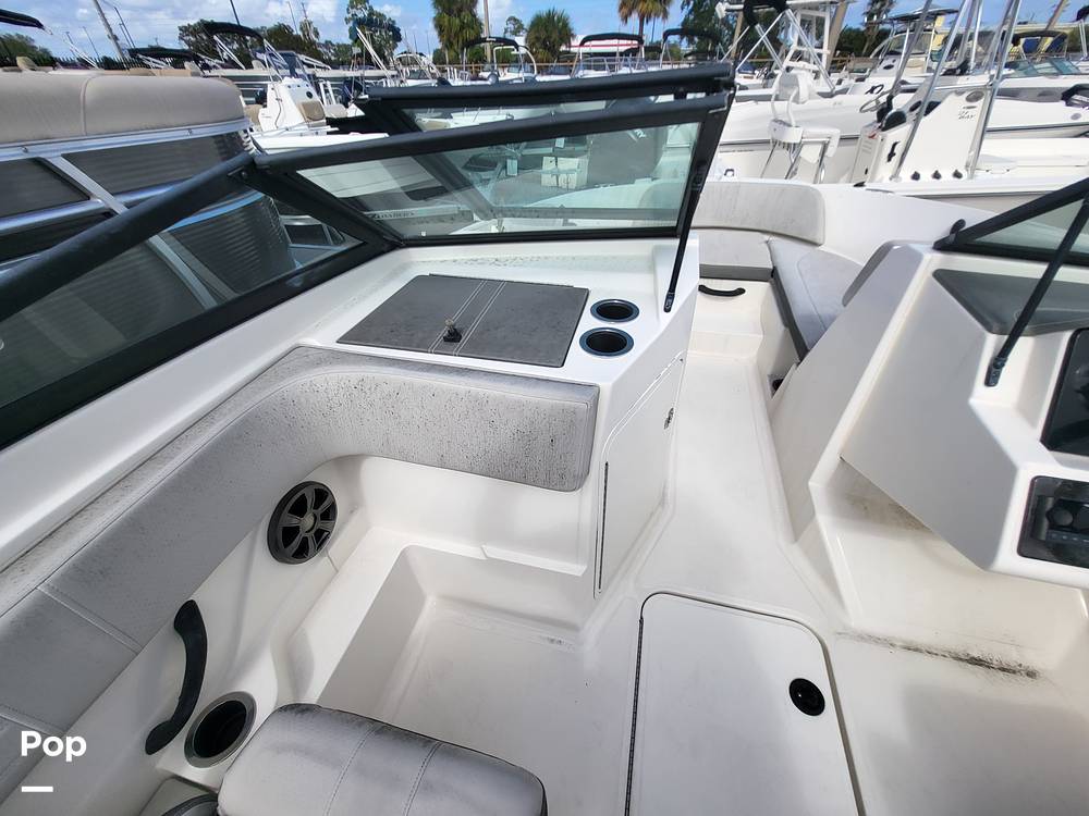 Slide: The Image of Sea Ray SPX 210 OB 2020 - 14885348