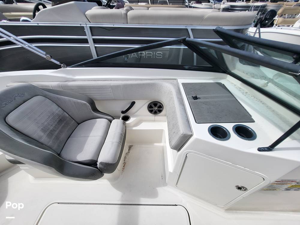 Slide: The Image of Sea Ray SPX 210 OB 2020 - 14885370