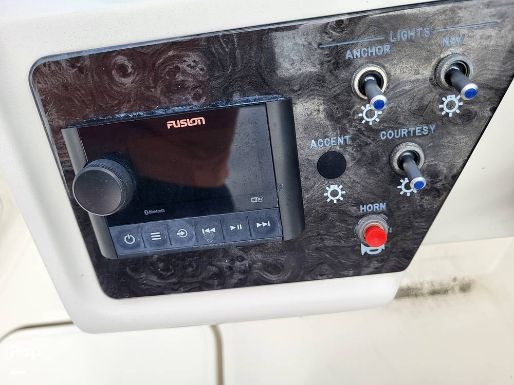 Slide: The Image of Sea Ray SPX 210 OB 2020 - 14885382