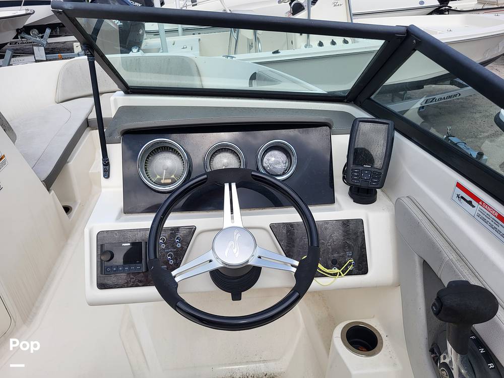 Slide: The Image of Sea Ray SPX 210 OB 2020 - 14885383