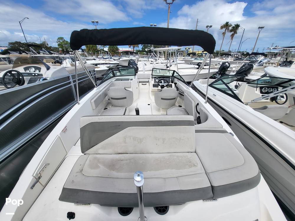 Slide: The Image of Sea Ray SPX 210 OB 2020 - 14885403