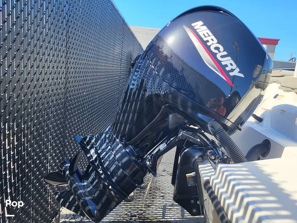 Slide: The Image of Sea Ray SPX 210 OB 2020 - 14889618