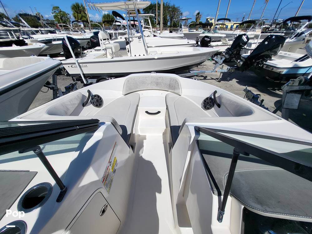 Slide: The Image of Sea Ray SPX 210 OB 2020 - 14889634