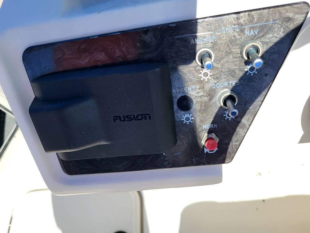 Slide: The Image of Sea Ray SPX 210 OB 2020 - 14889665